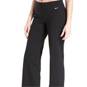 Nike Crop Flare Workout Yoga Athleisure Pants Small XS Black